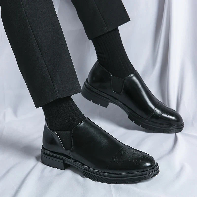Bottes homme à semelle crantée