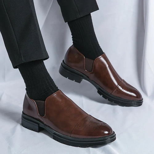 Chaussures homme à enfiler perforées
