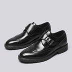 Chaussures homme à boucle perforées